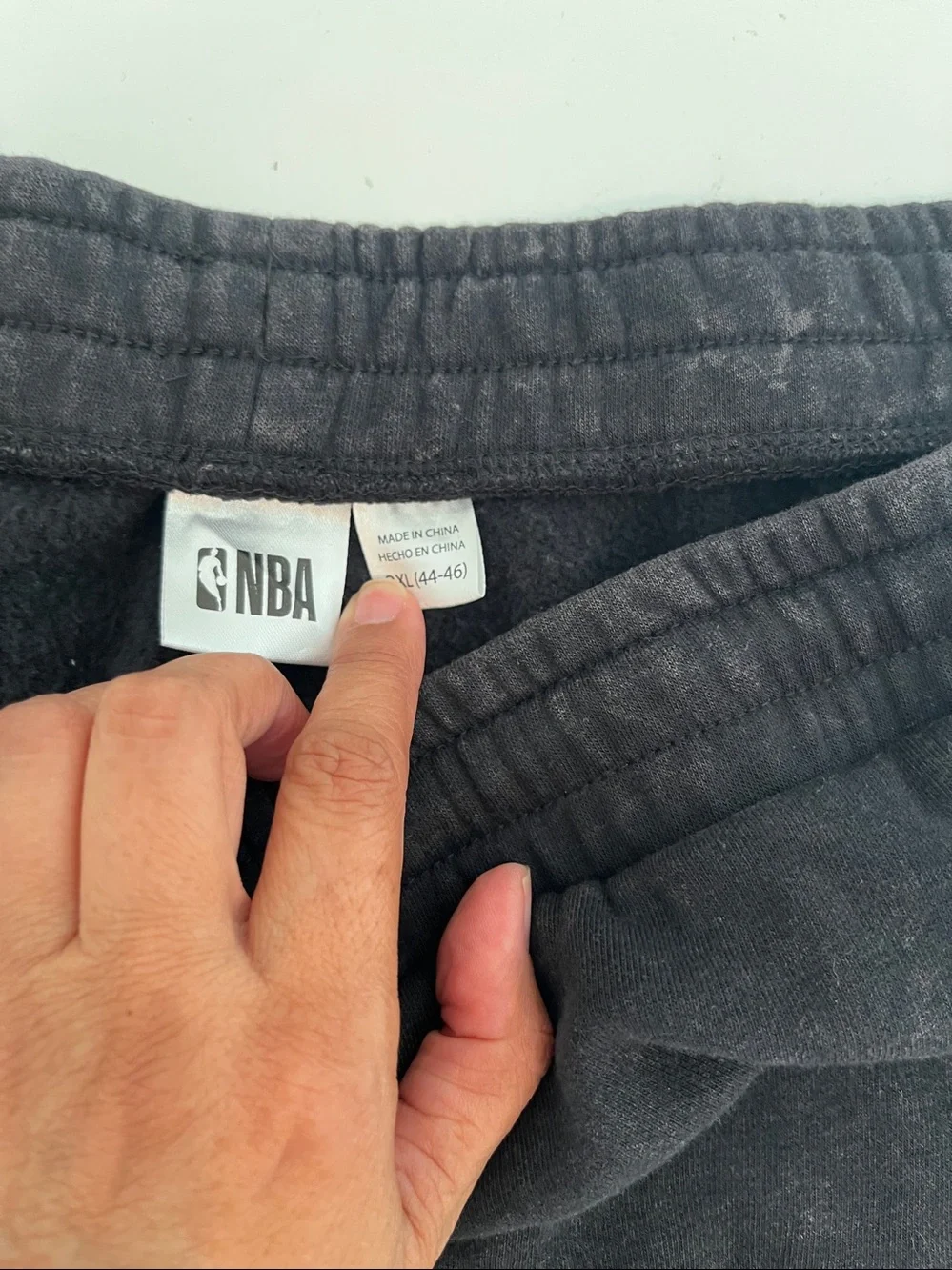 NBA, Big Men's Graphic Fleece Shorts, Chicago Bulls, Size 2X Black Mineral Wash
